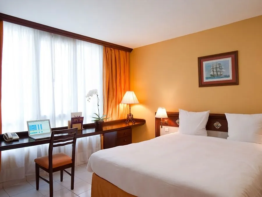 ***  Novus Plaza Hodelpa Hotel Santo Domingo Dominican Republic